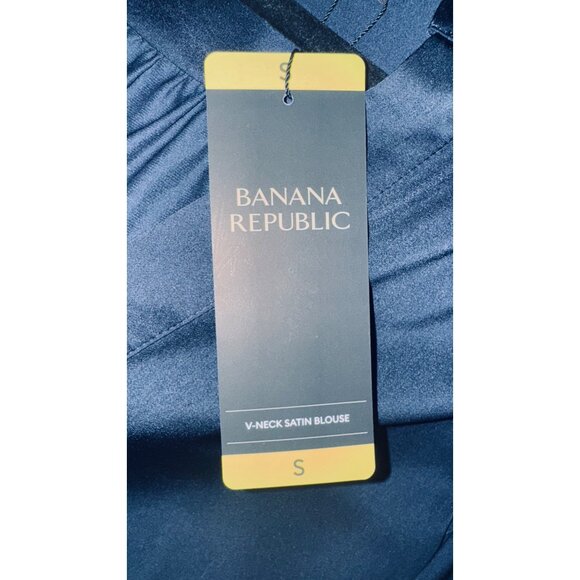 NWT Banana Republic Small Office Navy Blue Blouse Lightweight Flowy Polyester - Picture 13 of 13